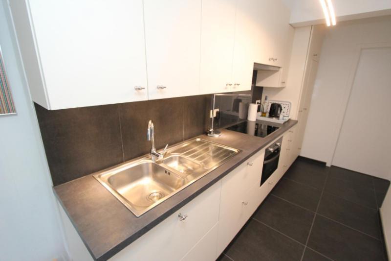 Lichtrijk En Comfortabel Hoekappartement Met Gratis Parking En Zeer Centraal Gelegen - Comme Chez Soi Ostenda Esterno foto